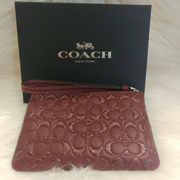 Coach Wine 🍷 Glitter Signature Wristlet - Picture 5 of 8